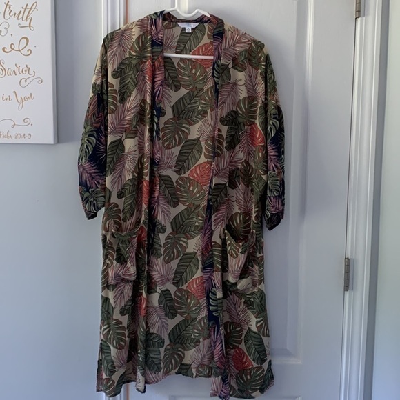 Time and Tru Tropical Bay Leaf Kimono with Pockets 8/10 beach cover up green - Picture 4 of 10